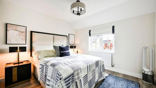 Premium 3 Bed Residence w Garden and Parking - Foto 5