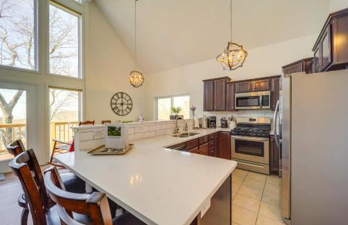 Mtn-View Family Retreat with Deck in Seven Devils! - Foto 7