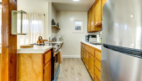 Clear Lake Living! Pet-Friendly Gem with Fenced Yard - Foto 3