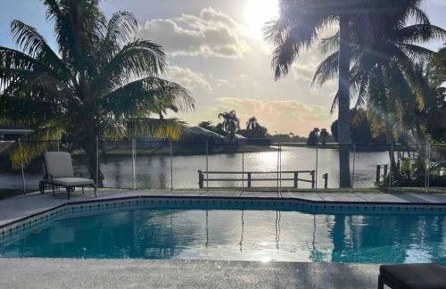 Modern Lakefront Home - Foto 1