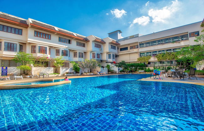 Hillside Plaza & Condotel 4 Downtown - Photo 1