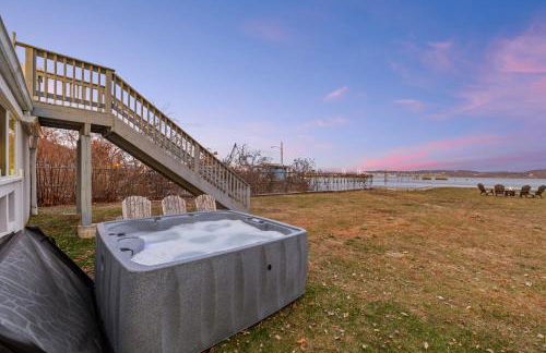 Piermont Waterfront Villa with Hot Tub - Photo 69