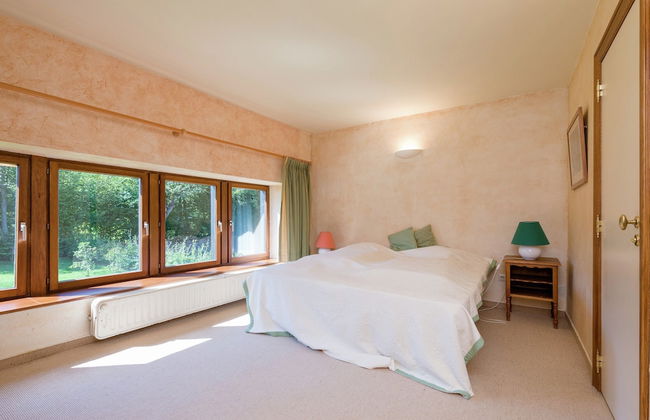 Cozy Holiday House near La Roche - Photo 7