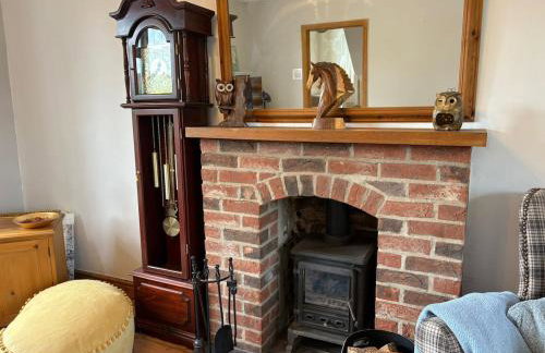 Charming and Cosy Country Cottage with Log Burner - Foto 55