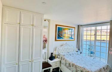 A Penthouse by Tower Bridge - Photo 2