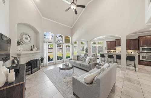 Cozy 4bdrm 3bath Home in The Woodlands - Photo 7