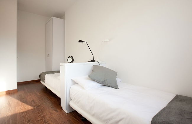 AB Montjuic - Photo 14