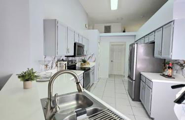 Pool house Best location in Wesley Chapel - Photo 74