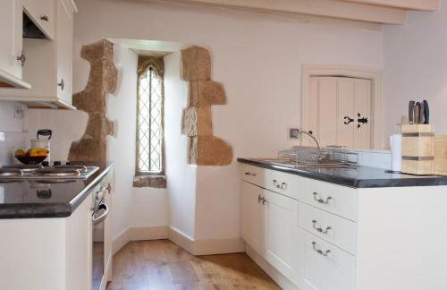 Welsh Gatehouse, Historic Castle which can cater for Electric Vehicle - Foto 12