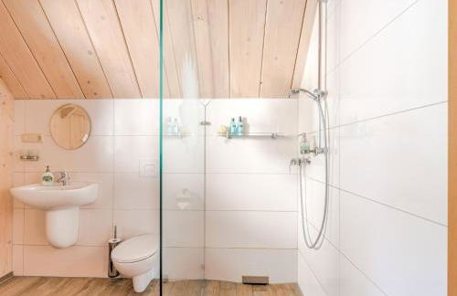 Mountain Apartment Getaway - Photo 29