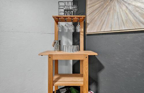 Greenway Getaway-Private Huge outdoor fun, Game,Navy - Foto 48