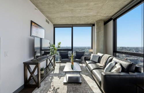 2BR Designer Loft Modern Luxe in City Center - Foto 2