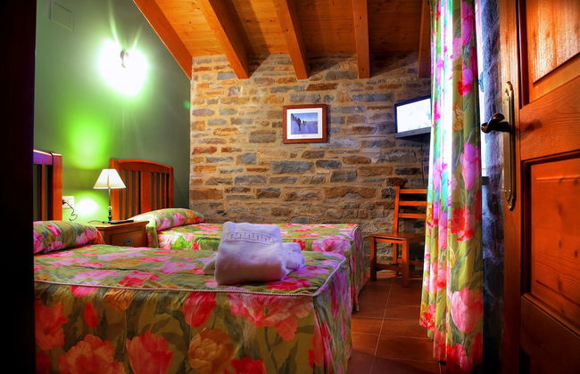 Casas Pirineo Aínsa: Historic Palace & Garden - Foto 5