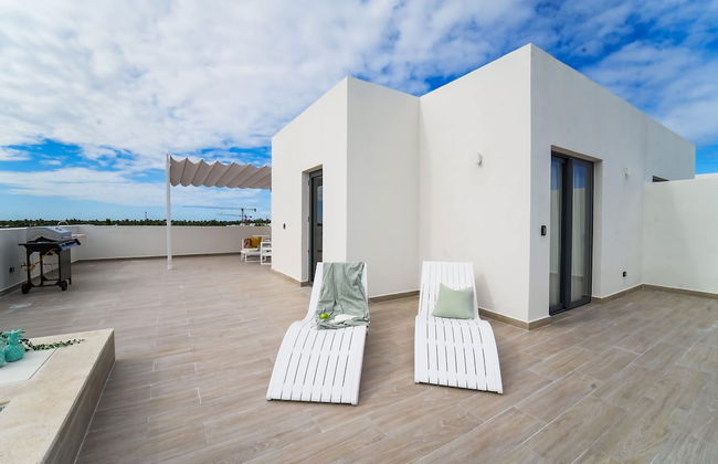 4 Bedroom Beach Penthouse w Private Rooftop - Foto 75