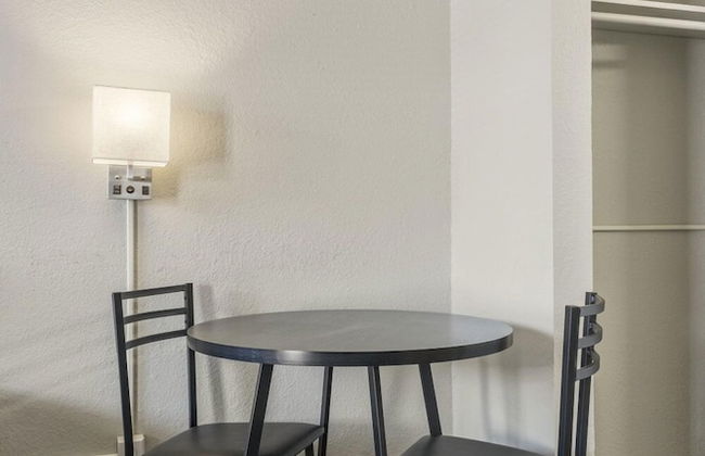 LTA Suites Brookside - Photo 7