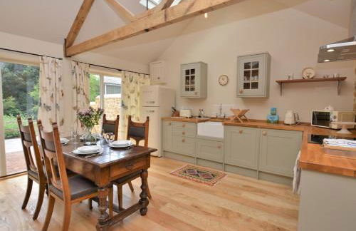 2 Bed in Stoke Abbott 50884 - Photo 7