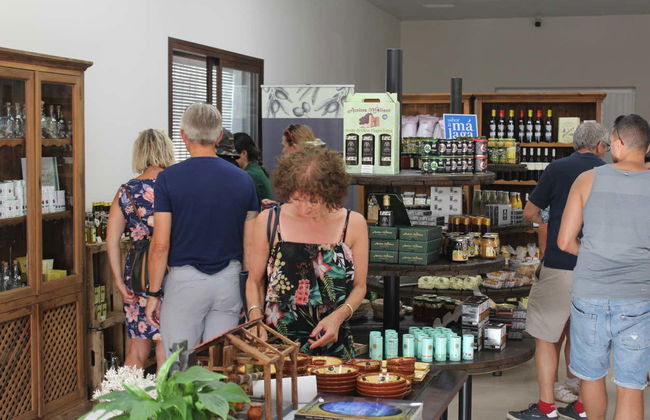 Visita a la fábrica y museo de Aceites Molisur con cata - Foto 8