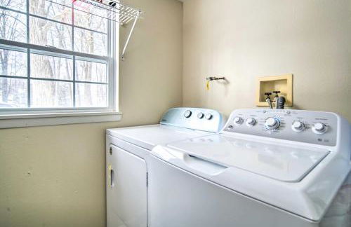 Eastlake Home with Patio Less Than 1 Mi to Lake Erie! - Foto 21