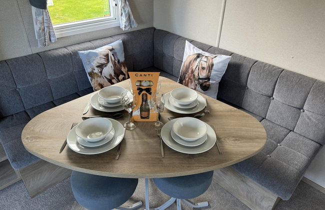 Berwick-upon-tweed - Caravan - Sleeps 6 - Parking - Foto 13