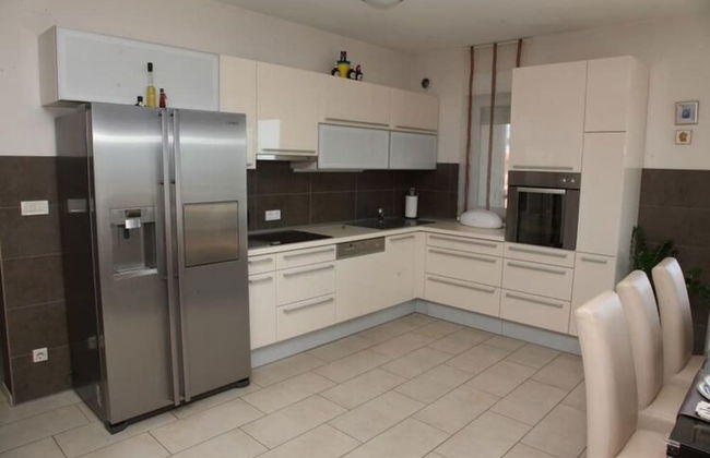 Apartment Toma - Comfort Two Bedroom Apartment With Terrace and Sea View - Foto 9