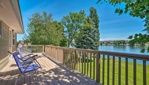 Lake House with Hot Tub - 1 Mi to Surf n Slide - Foto 1