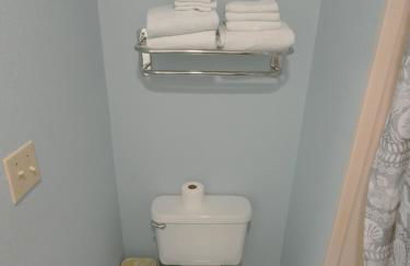 Comfy Condo near Disney-Free Shuttle to Parks - Foto 65