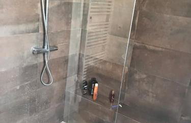 VillaCadière Vue Mer et Vignes Piscine à débordement - Foto 10