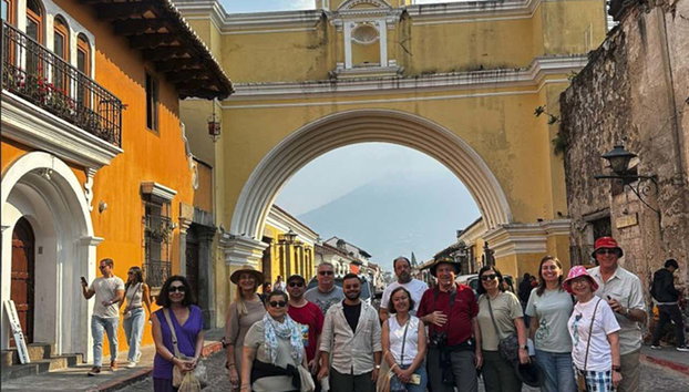 Circuito de 4 días por Guatemala - Foto 4, Foto de grupo en Antigua
