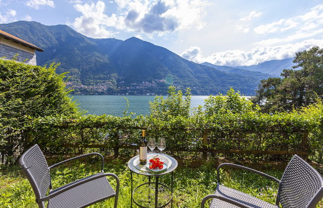 Regina Vista Lago - Photo 1