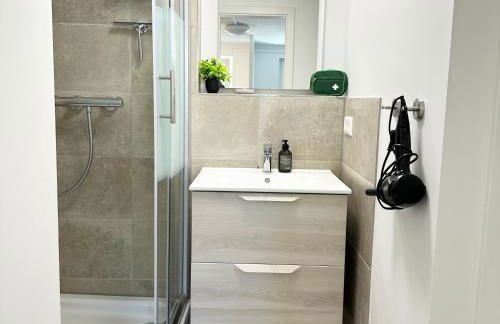 BELLA - Business&Family, Messe Flughafen in 5 min, SmartTV, Netflix, Waschmaschine, 24h Checkin, 35qm - Foto 33