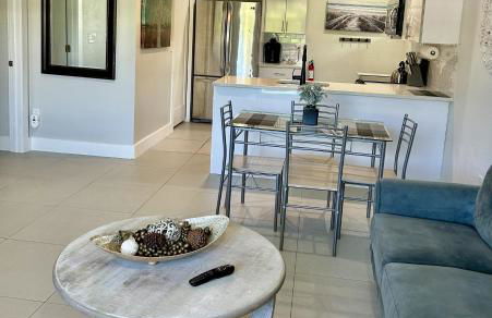 Close to everything! Perfect basecamp for WPB - Foto 22