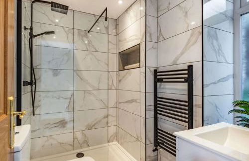 4 Bed in Llanelltyd 85970 - Foto 17