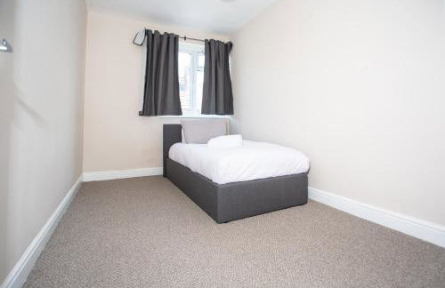 Modern 4BR Home in Dudley - Foto 43