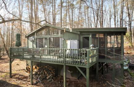 Zen Vibe w Fireplace Grill Deck & Screened Porch - Foto 5
