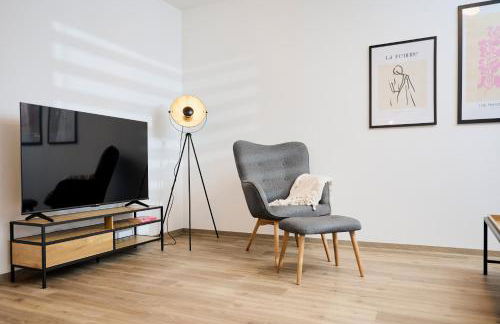 Rent4Living Apartments WLAN I kostenfreie Tiefgarage I Therme 5 Minuten zu Fuß I Barrierearm - Photo 67