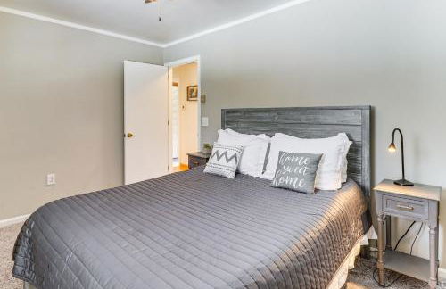 4 Mi to Camelback! Group-Friendly Poconos Cabin - Foto 21