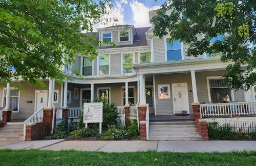 Relaxing Downtown 1 Bed, Dog Friendly Apartment with Deck, Dog Exercise Area - Foto 30