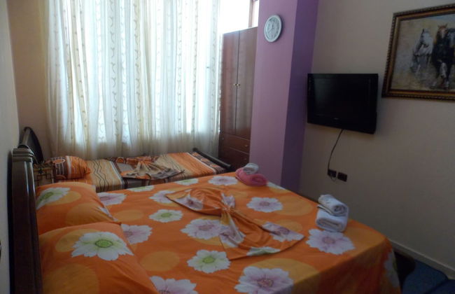 Alfred's Apartments - Photo 8