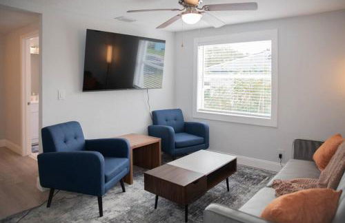 Patio I Firepit I 65 TV w/ Netflix I 472mbps I WD - Foto 1