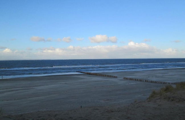 Well-kept Bungalow With Dishwasher Near the Beach - Foto 36