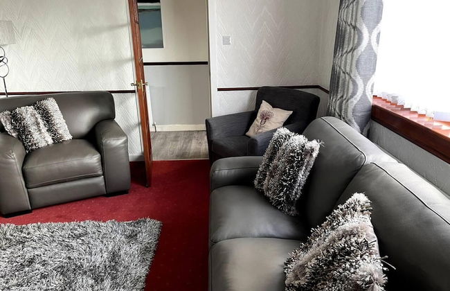 Immaculate 5 Bedroom House Outside Stornoway - Photo 20