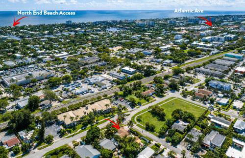 Walk to The Ave- Heated Pool, Spa, Golden Tee and Putting Green - mins to Beach- by Maven Vacation Rentals - Foto 11