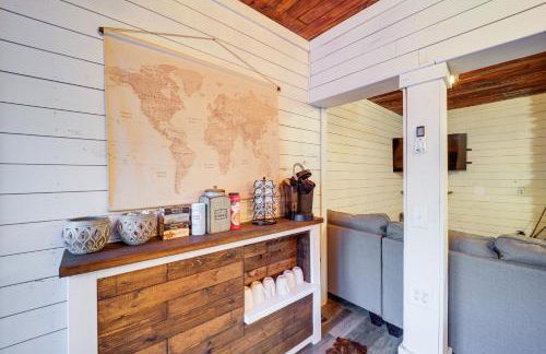 Rural Outdoor Oasis! Edgemont Cabin with Fire Pit - Foto 7