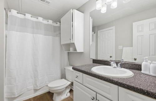 Stylish 1BR Suite with All the Comforts of Home - Photo 5