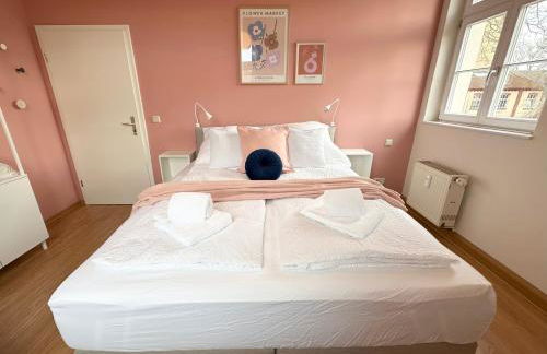 Studio Alte Mädchenschule, Sauna, 6 Personen, Hund, am Saurierpark, Boxsprinbetten, gratis Kaffee und Tee, Minibar - Foto 3