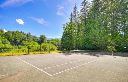 Steps to River! Rhododendron Family Retreat - Foto 29