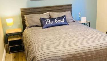 Pensa-Cozy Downtown bungalow, w/ backyard oasis! - Foto 5