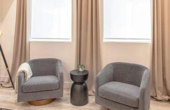 Boutique 1BR Condo - Walk to Memorial Stadium - Historic Hayward Place - Foto 14