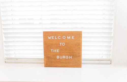 TWO town homes! 6 Bedrooms, 2 King beds, Walk to Eats - Foto 55