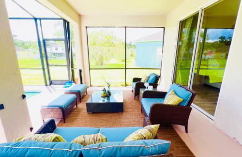 CozyCove near Disney Universal Pool Home Sleeps 10 - Foto 6